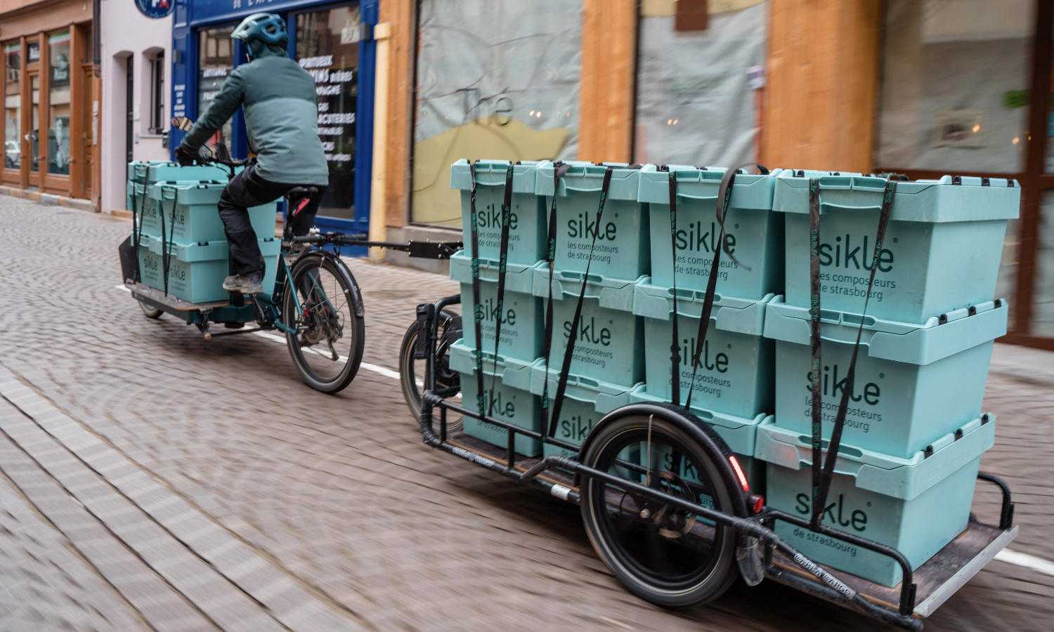 Carla-Cargo Anhänger, Velociped Kriens - Luzern